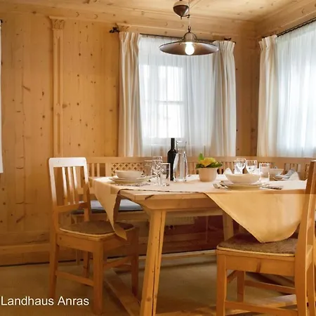 Landhaus Schloss Anras Exterior foto