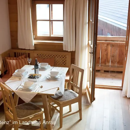 Landhaus Schloss Anras Exterior foto