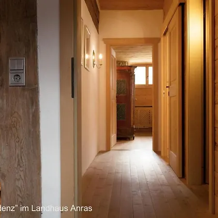 Landhaus Schloss Anras Exterior foto