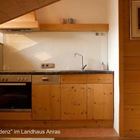Landhaus Schloss Anras Exterior foto